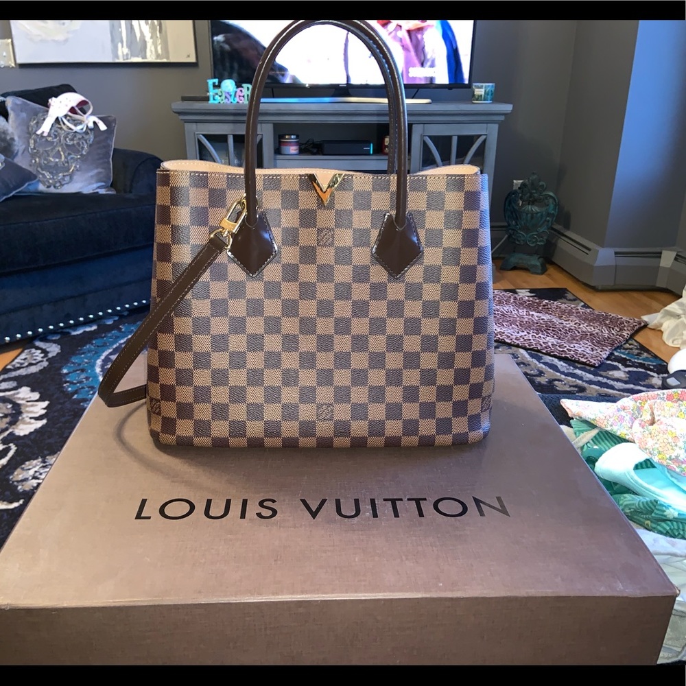 Louis Vuitton Kensington bag